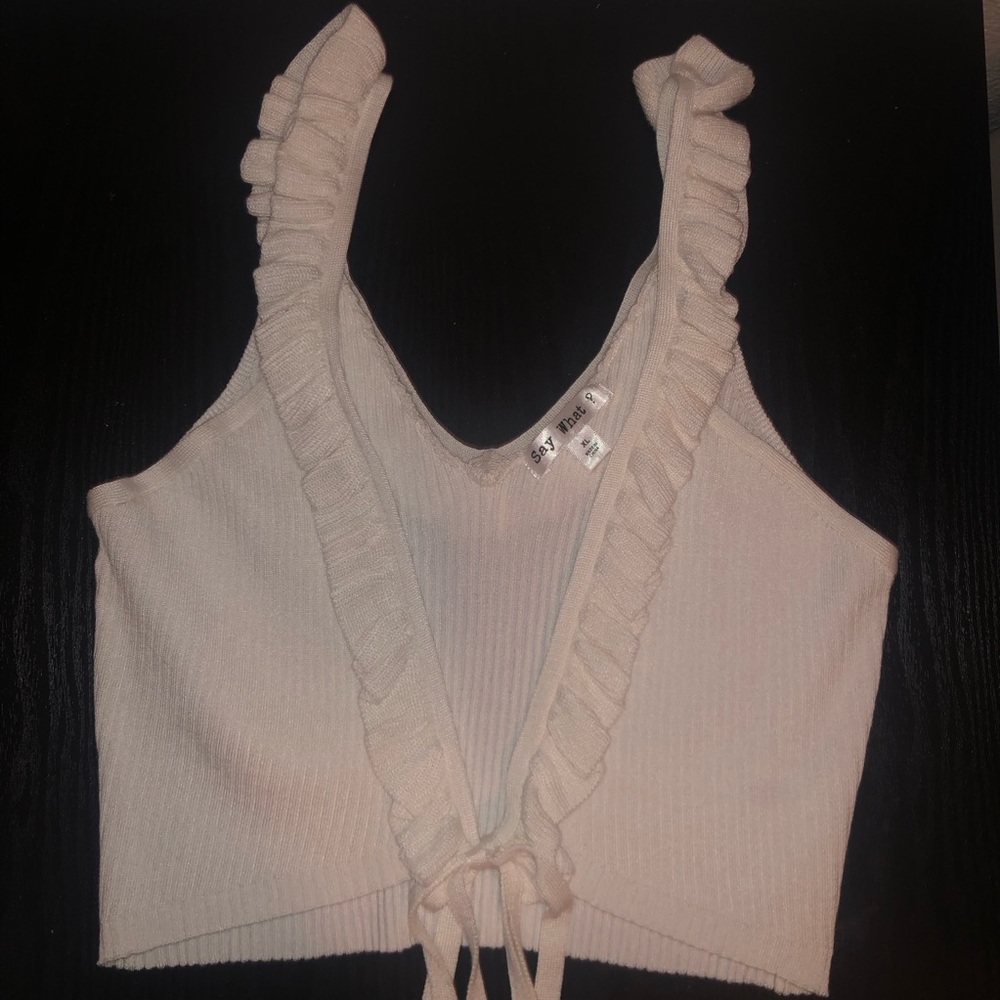 Tie Front Crop Top 🤍2for$20🤍